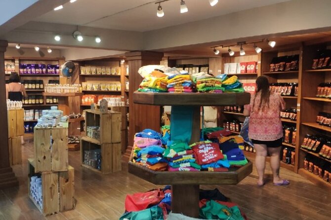 Shopping Tour In Don Lucas Cigar Factory, Rum tasting, Cocoa factory, Souvenirs - A smart Punta Cana stop for shoppers who want more than souvenirs