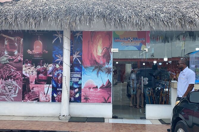 Shopping Tour Punta Cana with private transportation - Private format: why you get more value from the same hours
