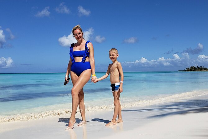 Small Group: Saona Island Full Day Tour - Abanico Beach: reserved chairs, lunch buffet, and open bar time