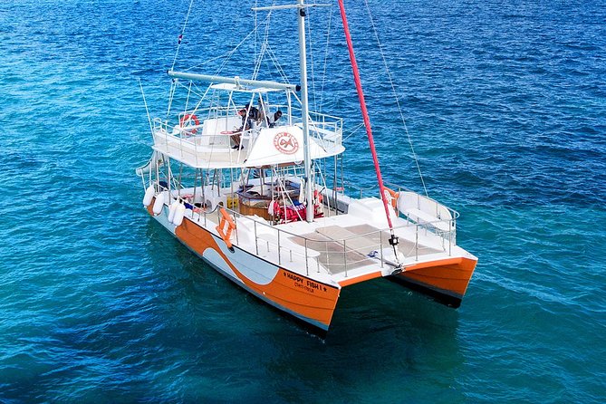 Small Group Snorkeling Cruise with Open Bar and Light Snacks - Heads to the natural reserve: where your snorkeling counts