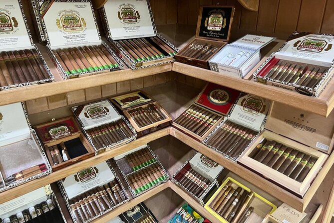 Souvenirs of Rancho Real cigars - The cigar-making process: why it’s worth the time