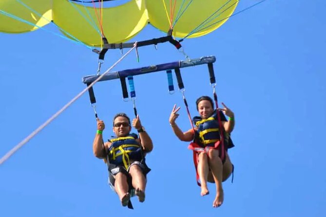 Speedboats and Parasailing Combo - Value vs. Red Flags: A Note About Possible Shopping Stops
