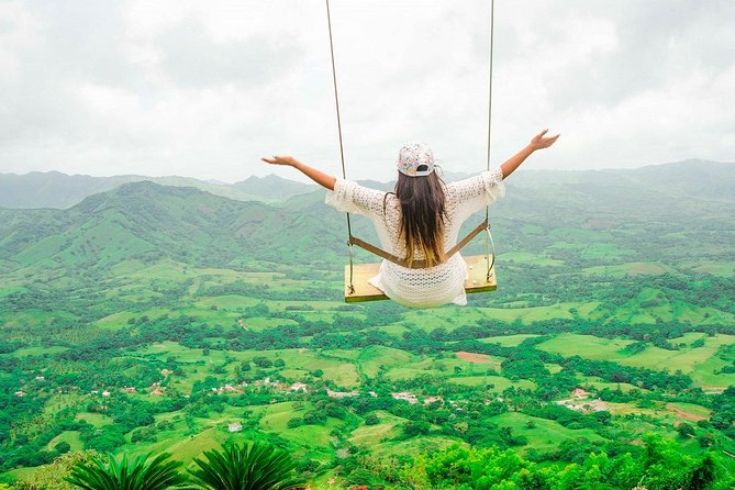 Tour to Montana Redonda (Round Montain) & Costa Esmeralda Beach - Guides make the difference: what to look for