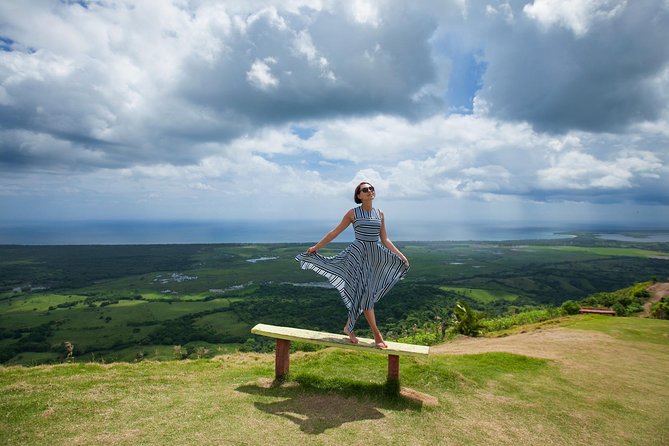 Tour to Montana Redonda (Round Montain) & Costa Esmeralda Beach - The bumpy road up and down, and how to handle it