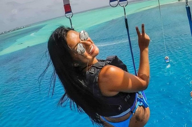 Tours Parasailing Punta Cana - Isla Saona stop: fishermen, farmers, and island scale