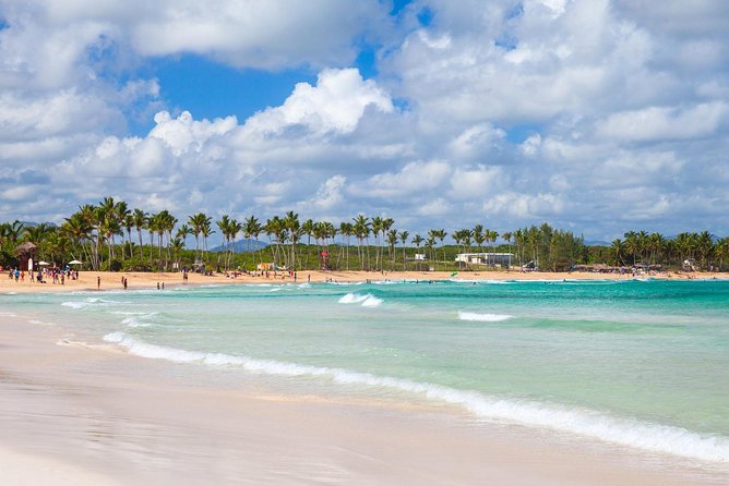 Transfer from Santo Domingo Airport to hotels in Punta Cana and vice versa. - Choosing your zone and vehicle, so the driver actually finds you