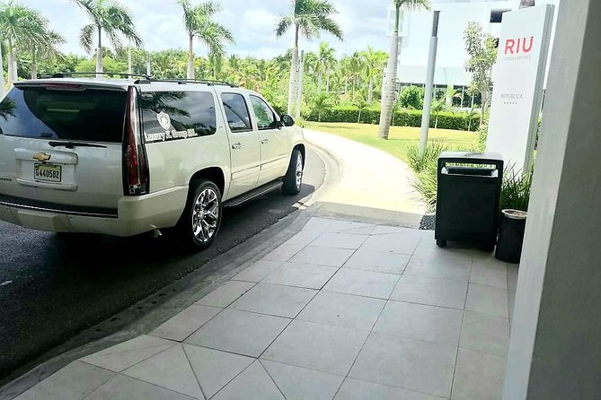 Transfers From Las America Airport AILA SDQ<=>To All Place at Punta Cana - Alcohol Options: If You Want It, Pay the Driver