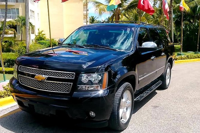 Transfers From Punta Cana Airport<=>To All place at Bayahibe La Romana - The ride experience: AC, Wi-Fi, and cold drinks