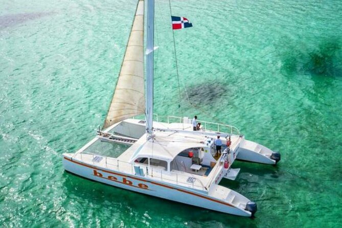 VIP Catamaran with Snorkeling - Onboard entertainment: music, animators, and dance lessons