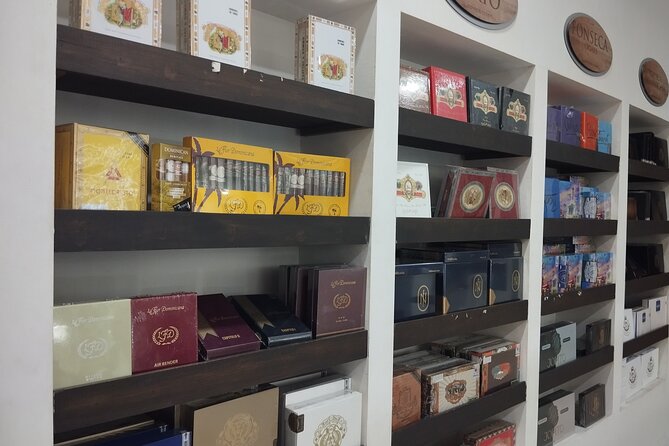 World Mart Souvenirs Store - Guided Tour - Inside the store: jewelry, textiles, carved woodwork, and ceramics